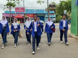 DUGAAN PEMBENGKAKAN DANA BOS! Biaya Administrasi UPTD SMPN 1 Metro Tembus Rp281 Juta, Selisih Potensi Kerugian Ditaksir Rp181 Juta Lebih